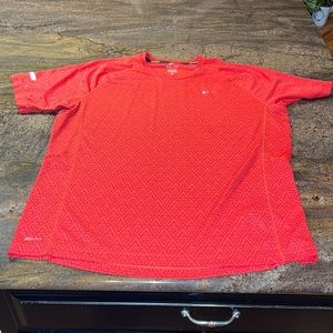 Nike Running Dri Fit Men’s  xl red short sleeve with geometric design